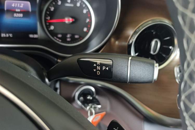 Used Mercedes-Benz V-Class 2022 V 260 Prestige Edition Gear Lever