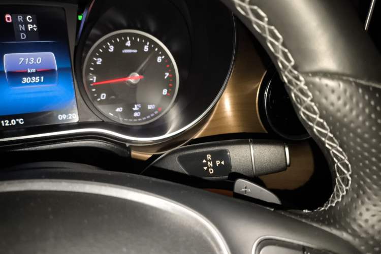 Used Mercedes-Benz V-Class 2022 V 260 L Long-wheelbase Luxury Edition Gear Lever