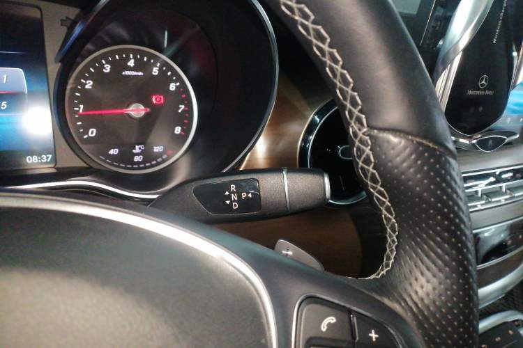 Used Mercedes-Benz V-Class 2022 V 260 L Long-wheelbase Luxury Edition Gear Lever