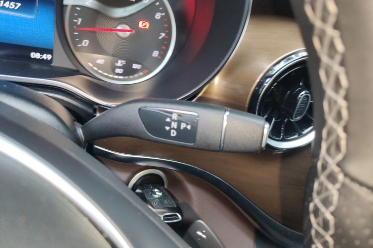 Used Mercedes-Benz V-Class 2022 V 260 L Long-wheelbase Luxury Edition Gear Lever