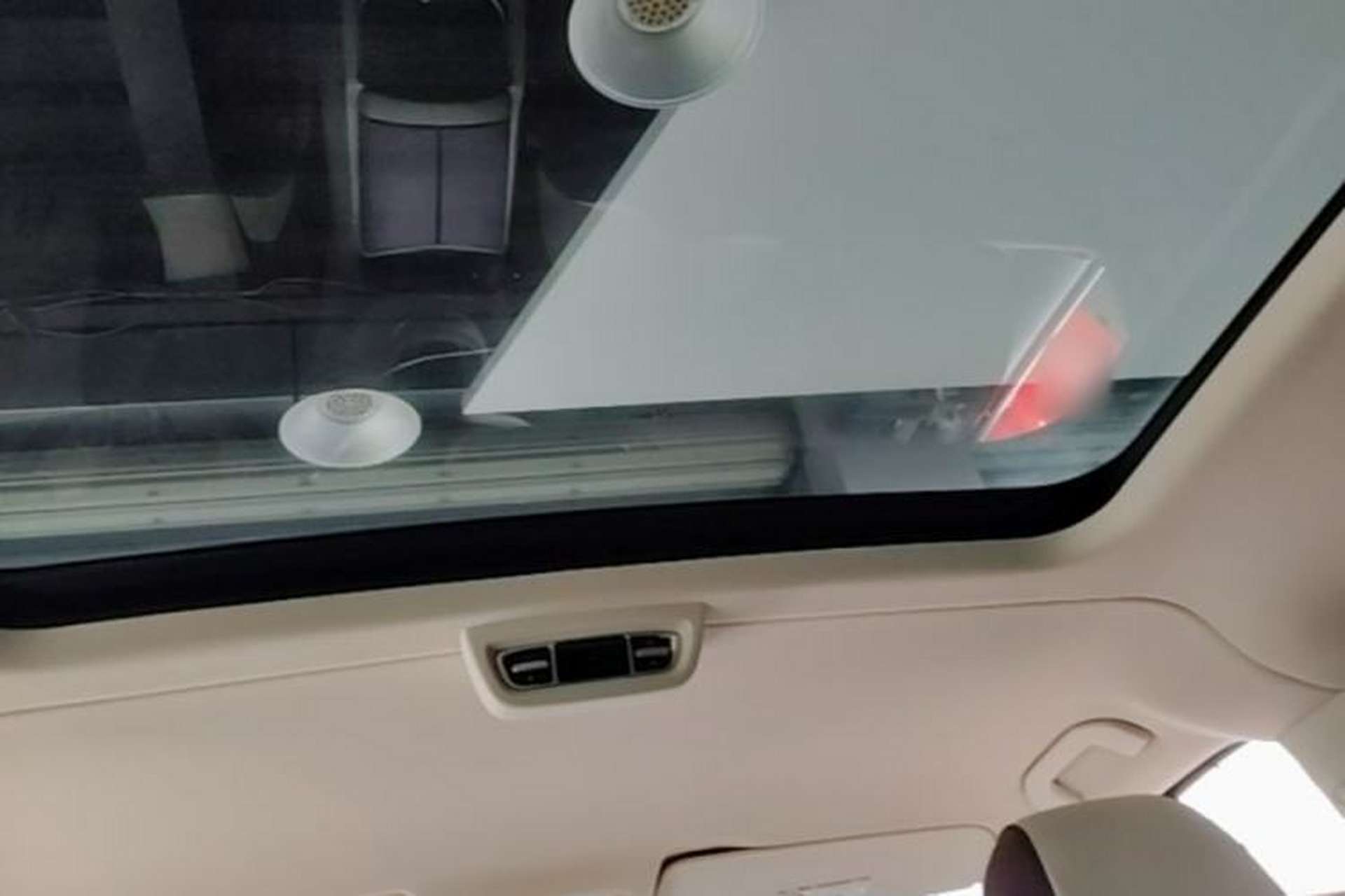 Used Mercedes-Benz V-Class 2022 V 260 Avantgarde Edition Headliner