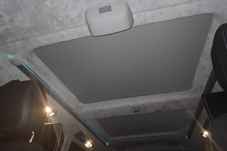 Used Mercedes-Benz V-Class 2022 V 260 Prestige Edition Headliner