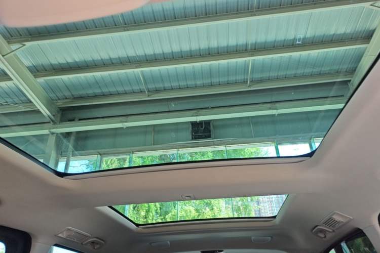 Used Mercedes-Benz V-Class 2022 V 260 Prestige Edition Headliner
