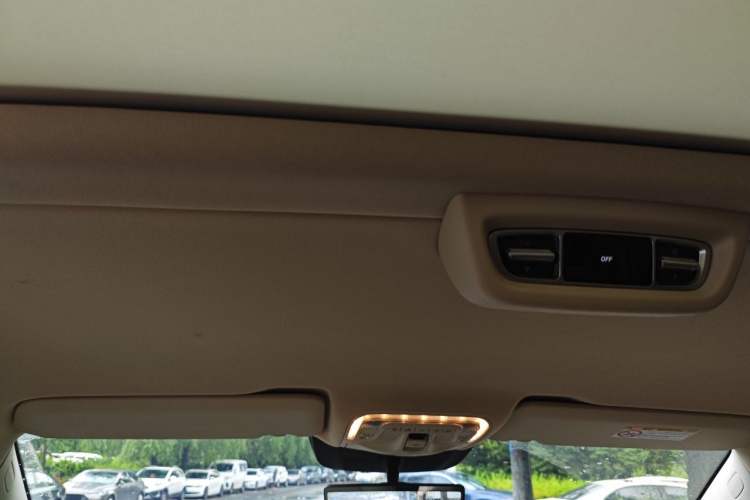 Used Mercedes-Benz V-Class 2022 V 260 L Long Wheelbase Prestige Edition Headliner