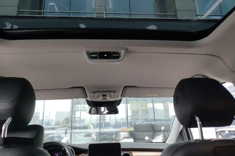 Used Mercedes-Benz V-Class 2022 V 260 Prestige Edition Headliner