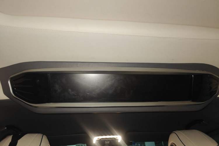 Used Mercedes-Benz V-Class  Headliner
