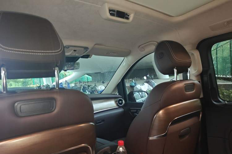 Used Mercedes-Benz V-Class 2022 V 260 L Long-wheelbase Luxury Edition Headliner