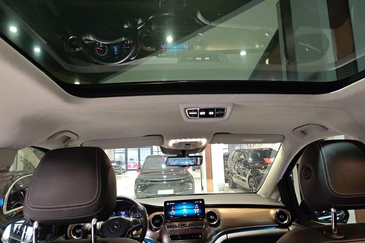 Used Mercedes-Benz V-Class 2022 V 260 L Long-wheelbase Luxury Edition Headliner