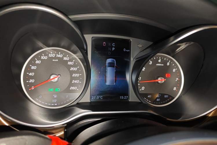 Used Mercedes-Benz V-Class 2022 V 260 Prestige Edition Instrument Cluster