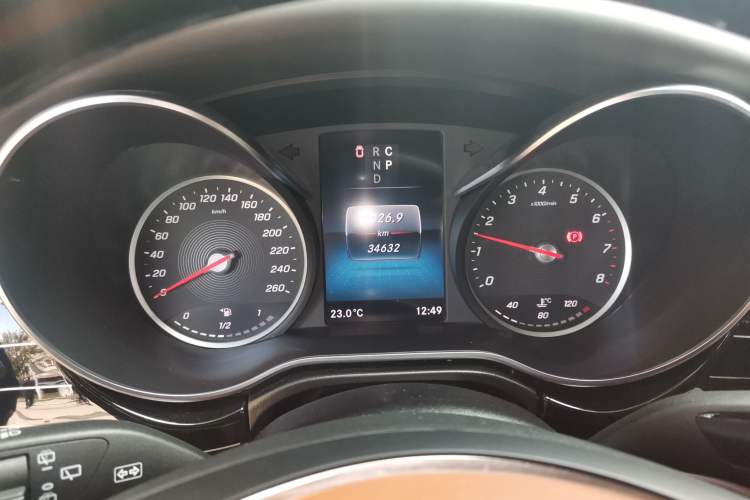 Used Mercedes-Benz V-Class 2022 V 260 Avantgarde Edition Instrument Cluster