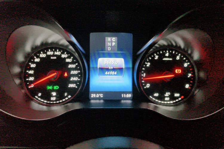Used Mercedes-Benz V-Class 2022 V 260 Avantgarde Edition Instrument Cluster