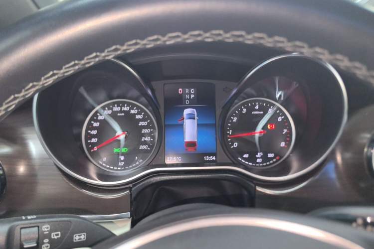 Used Mercedes-Benz V-Class 2022 V 260 Avantgarde Edition Instrument Cluster