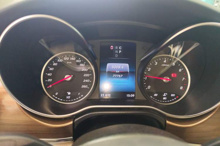 Used Mercedes-Benz V-Class 2022 V 260 L Long Wheelbase Prestige Edition Instrument Cluster
