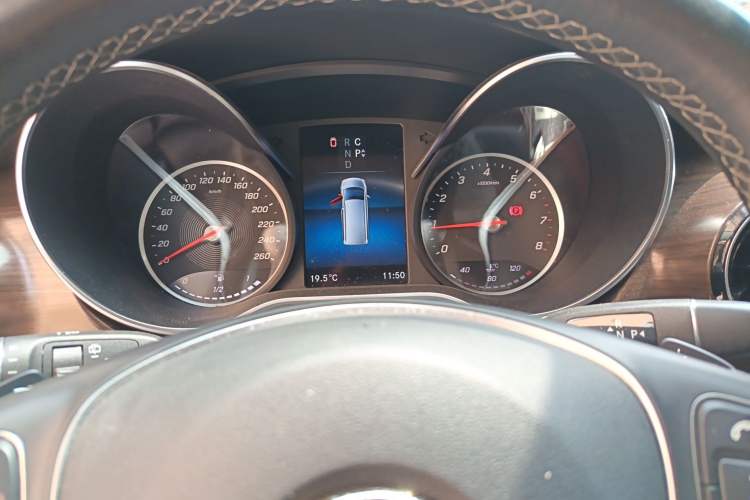 Used Mercedes-Benz V-Class 2022 V 260 Avantgarde Edition Instrument Cluster