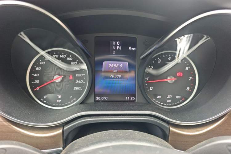 Used Mercedes-Benz V-Class 2022 V 260 Prestige Edition Instrument Cluster