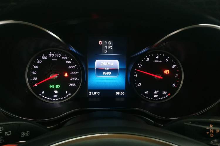 Used Mercedes-Benz V-Class 2022 V 260 Avantgarde Edition Instrument Cluster