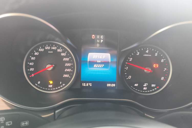 Used Mercedes-Benz V-Class 2022 V 260 L Long-wheelbase Luxury Edition Instrument Cluster