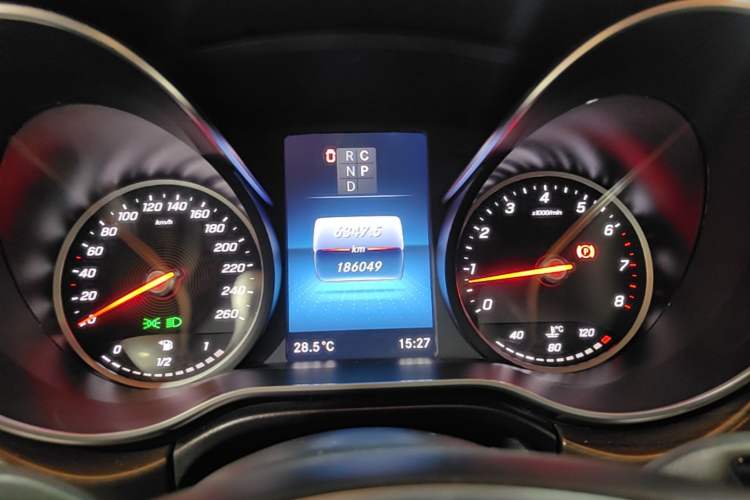 Used Mercedes-Benz V-Class 2022 V 260 Avantgarde Edition Instrument Cluster