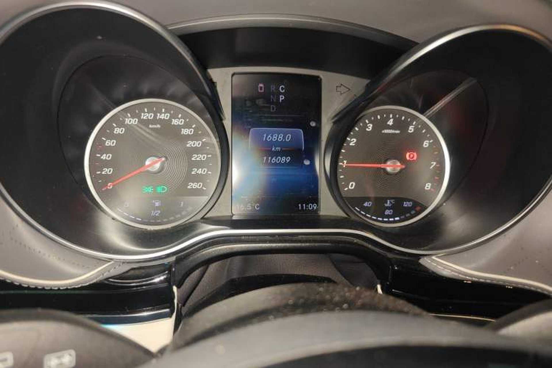 Used Mercedes-Benz V-Class  Instrument Cluster
