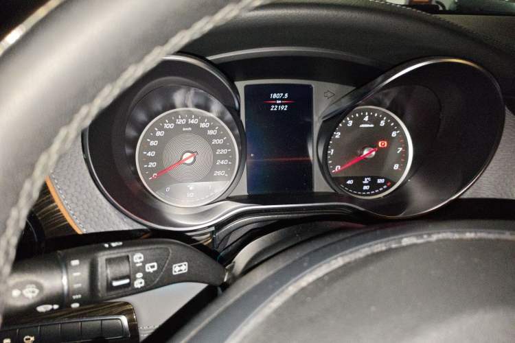 Used Mercedes-Benz V-Class 2022 V 260 L Long Wheelbase Prestige Edition Instrument Cluster