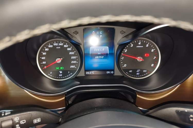 Used Mercedes-Benz V-Class 2022 V 260 L Long Wheelbase Prestige Edition Instrument Cluster