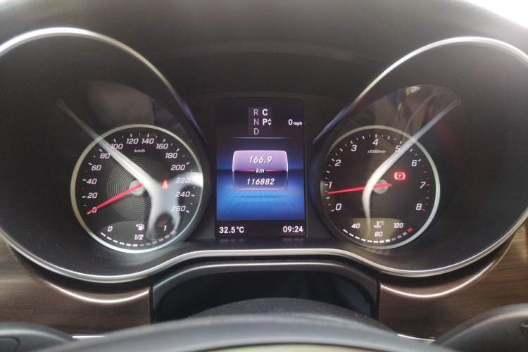 Used Mercedes-Benz V-Class 2022 V 260 Avantgarde Edition Instrument Cluster