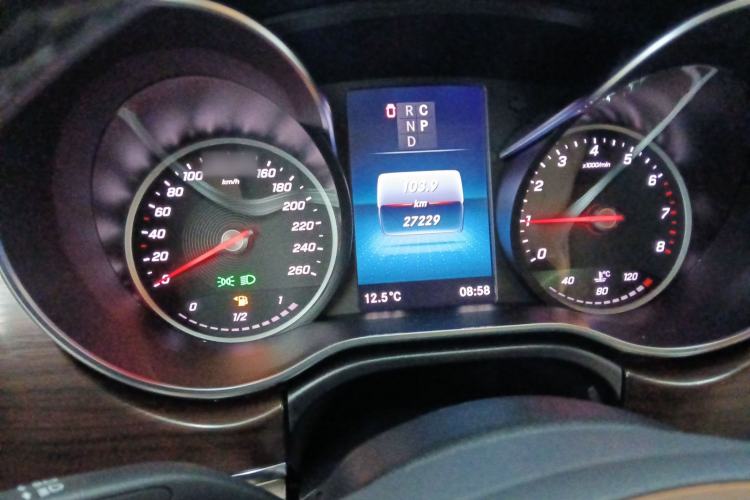 Used Mercedes-Benz V-Class 2022 V 260 Avantgarde Edition Instrument Cluster
