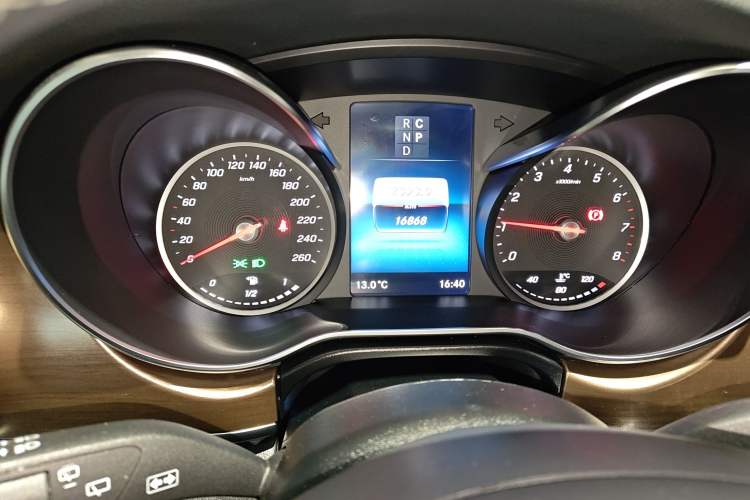 Used Mercedes-Benz V-Class 2022 V 260 L Long-wheelbase Luxury Edition Instrument Cluster