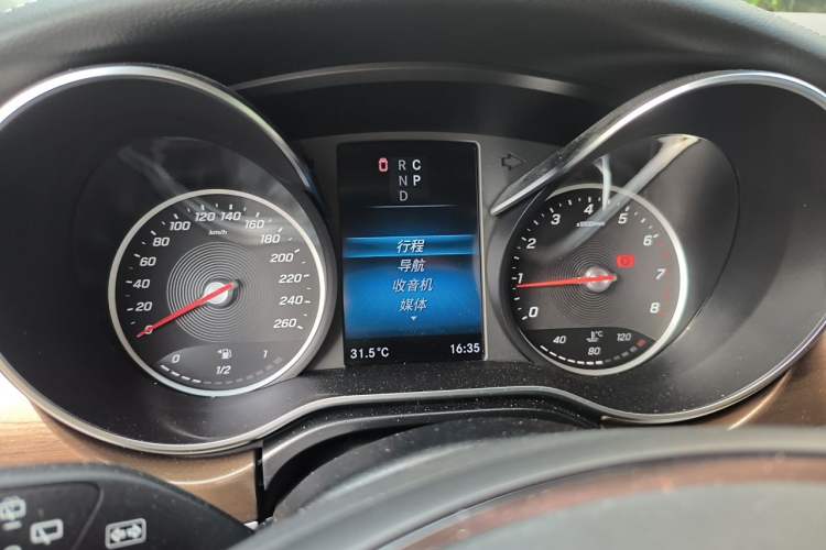 Used Mercedes-Benz V-Class 2022 V 260 Prestige Edition Instrument Cluster