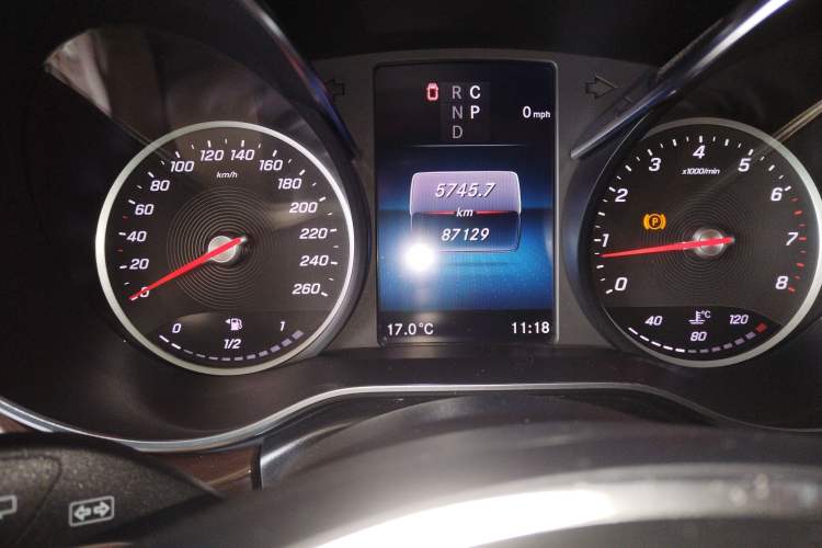 Used Mercedes-Benz V-Class 2022 V 260 Avantgarde Edition Instrument Cluster