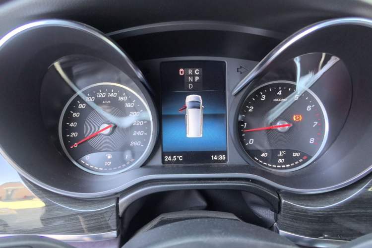 Used Mercedes-Benz V-Class 2022 V 260 L Long Wheelbase Prestige Edition Instrument Cluster
