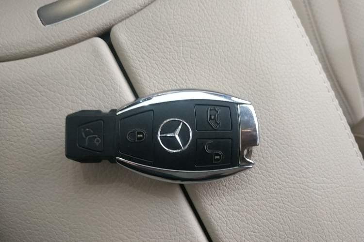 Used Mercedes-Benz V-Class 2022 V 260 Avantgarde Edition Interior 1