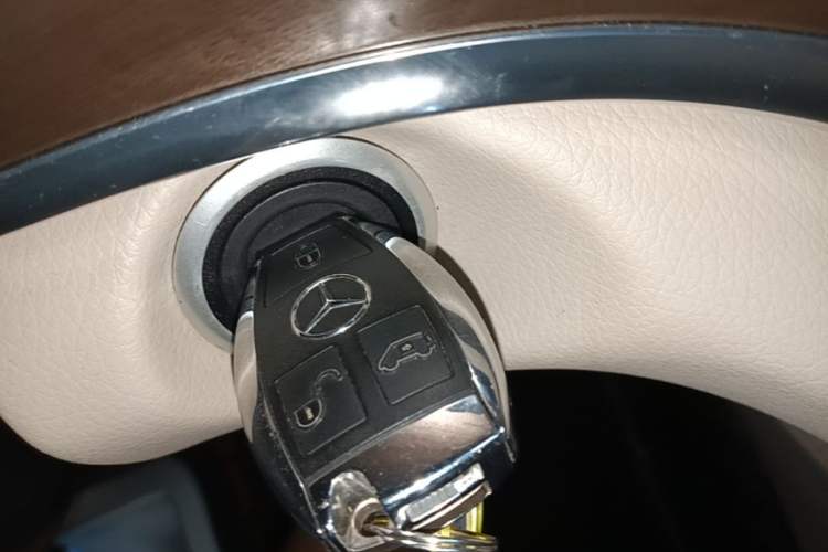 Used Mercedes-Benz V-Class 2022 V 260 L Long-wheelbase Luxury Edition Interior 1