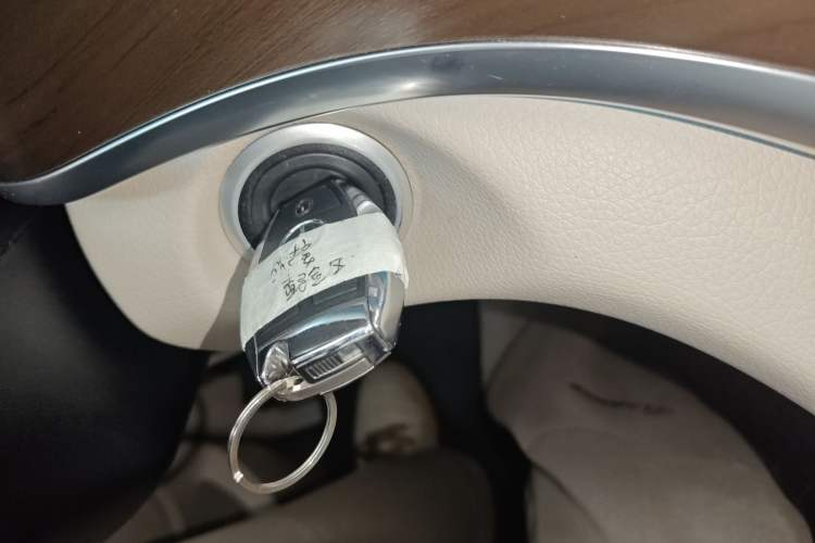 Used Mercedes-Benz V-Class 2022 V 260 L Long Wheelbase Prestige Edition Interior 1