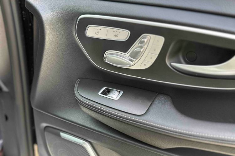 Used Mercedes-Benz V-Class 2022 V 260 L Long-wheelbase Luxury Edition Interior 2