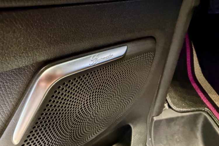 Used Mercedes-Benz V-Class 2022 V 260 Prestige Edition Interior 3