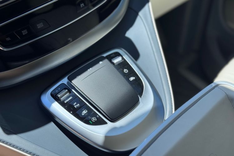 Used Mercedes-Benz V-Class 2022 V 260 L Long-wheelbase Luxury Edition Interior 3