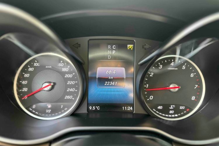Used Mercedes-Benz V-Class 2022 V 260 L Long-wheelbase Luxury Edition Interior 4