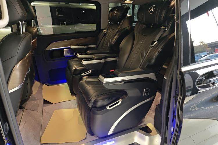 Used Mercedes-Benz V-Class 2022 V 260 L Long-wheelbase Luxury Edition Interior 4