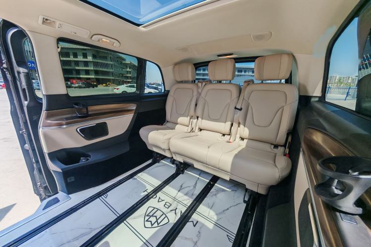 Used Mercedes-Benz V-Class 2022 V 260 L Long Wheelbase Prestige Edition Interior 6