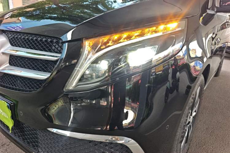 Used Mercedes-Benz V-Class 2022 V 260 Prestige Edition Left Front Headlight
