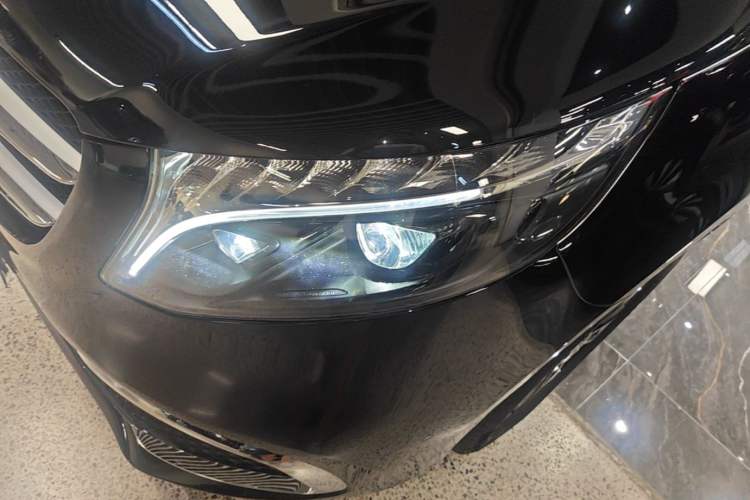 Used Mercedes-Benz V-Class 2022 V 260 L Long Wheelbase Prestige Edition Left Front Headlight