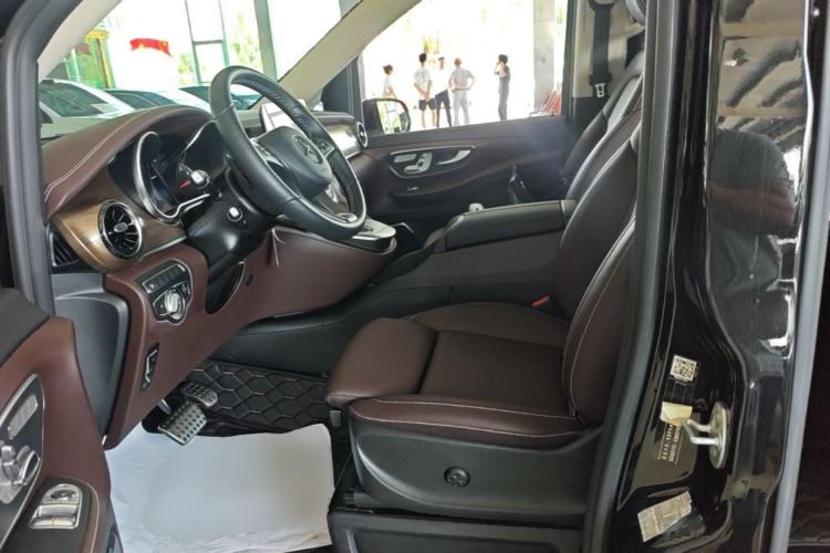Used Mercedes-Benz V-Class 2022 V 260 Prestige Edition Left Front Seat