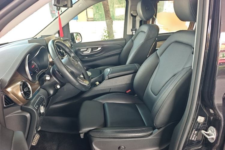 Used Mercedes-Benz V-Class 2022 V 260 Prestige Edition Left Front Seat