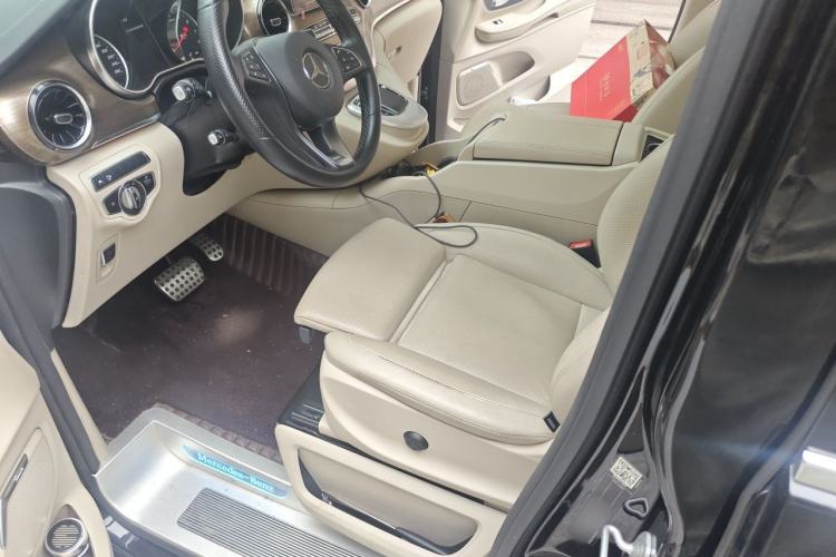 Used Mercedes-Benz V-Class 2022 V 260 L Long-wheelbase Luxury Edition Left Front Seat