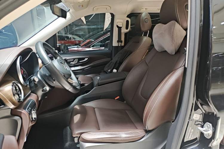 Used Mercedes-Benz V-Class 2022 V 260 L Long-wheelbase Luxury Edition Left Front Seat