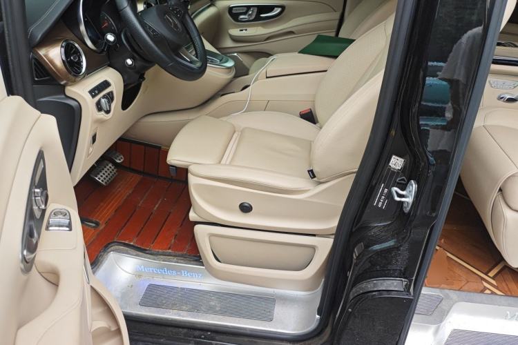 Used Mercedes-Benz V-Class 2022 V 260 L Long Wheelbase Prestige Edition Left Front Seat