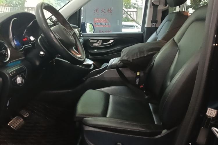Used Mercedes-Benz V-Class 2022 V 260 L Long-wheelbase Luxury Edition Left Front Seat