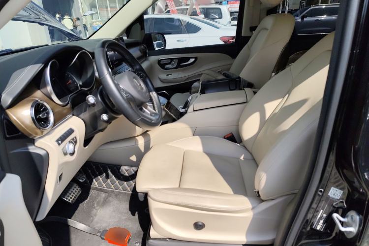 Used Mercedes-Benz V-Class 2022 V 260 Prestige Edition Left Front Seat