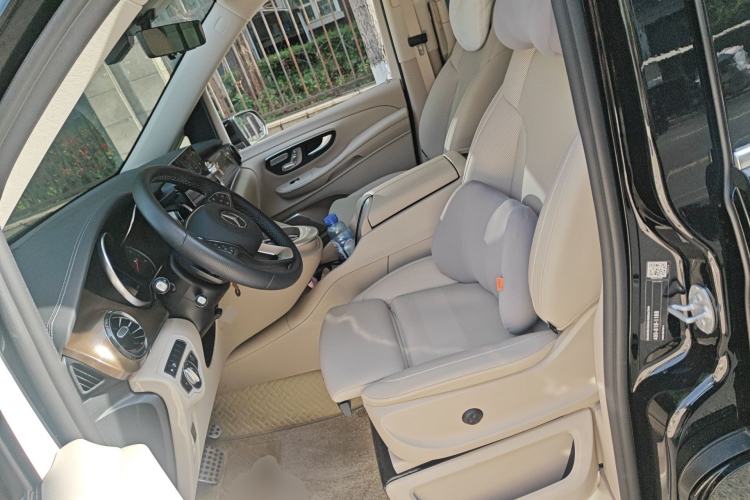Used Mercedes-Benz V-Class 2022 V 260 L Long-wheelbase Luxury Edition Left Front Seat